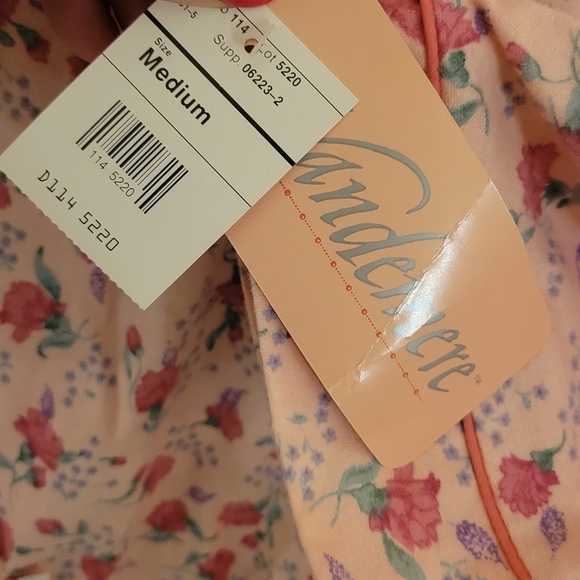 NWT Dead Stock Vintage Vandemere Floral Lace Night Gown House Coat Pearl Snap - Picture 3 of 11